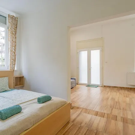 Prater Street Charm Your Getaway Budapešť