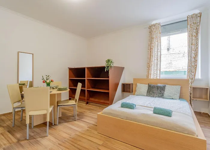 Prater Street Charm Your Getaway